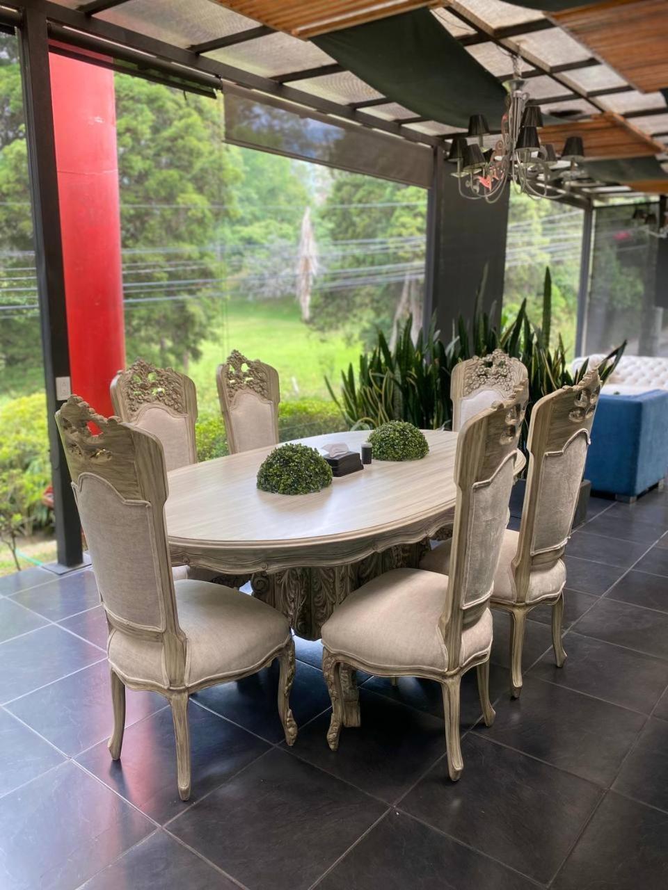 Hotel Aromax Del Campestre Medellin Bagian luar foto