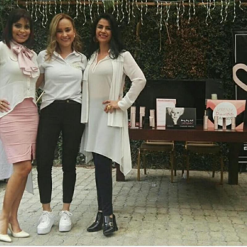 Hotel Aromax Del Campestre Medellin Bagian luar foto