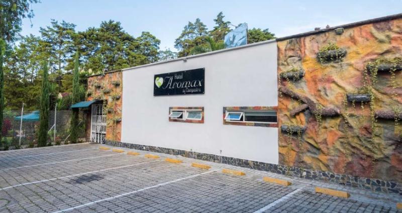 Hotel Aromax Del Campestre Medellin Bagian luar foto