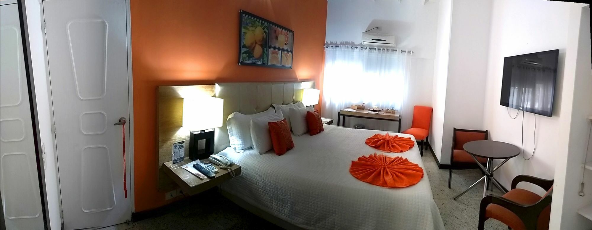Hotel Aromax Del Campestre Medellin Bagian luar foto