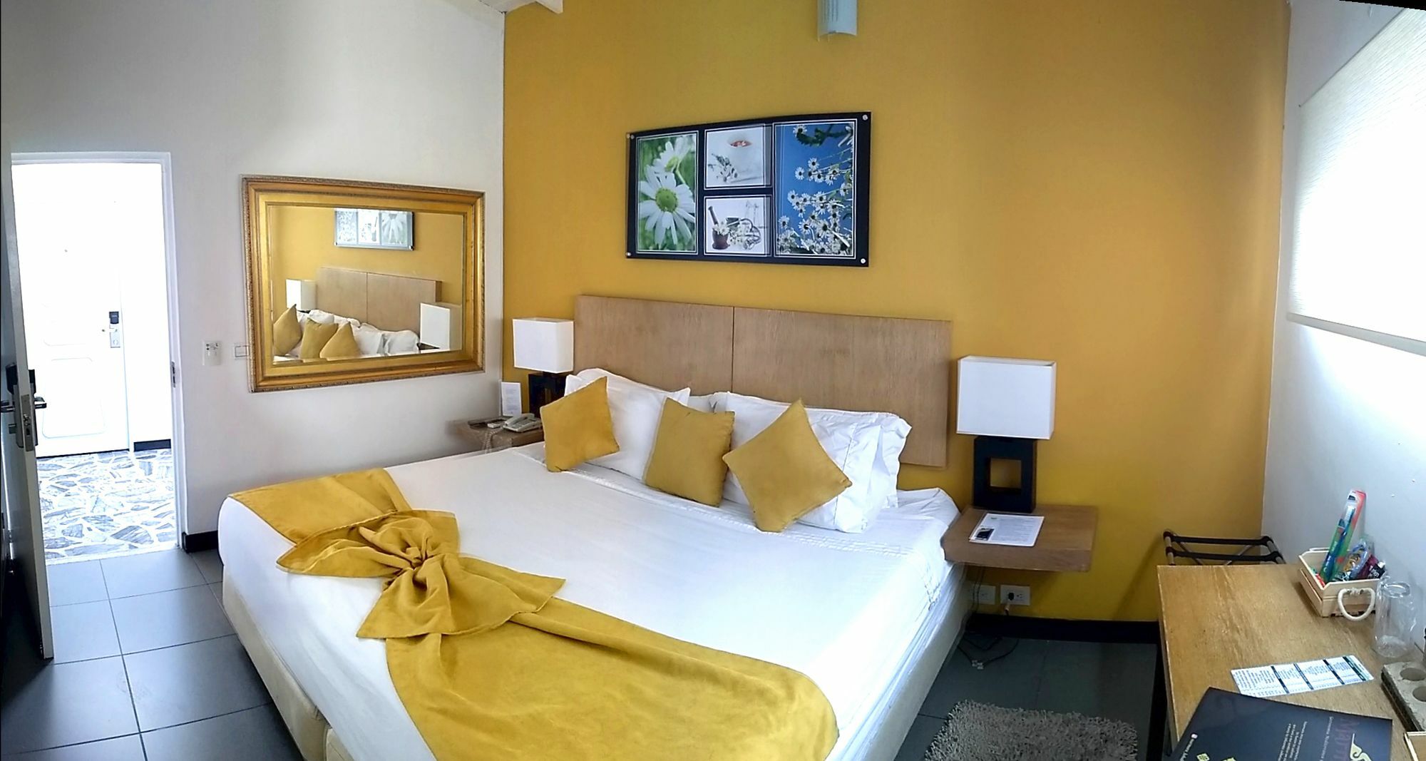 Hotel Aromax Del Campestre Medellin Bagian luar foto