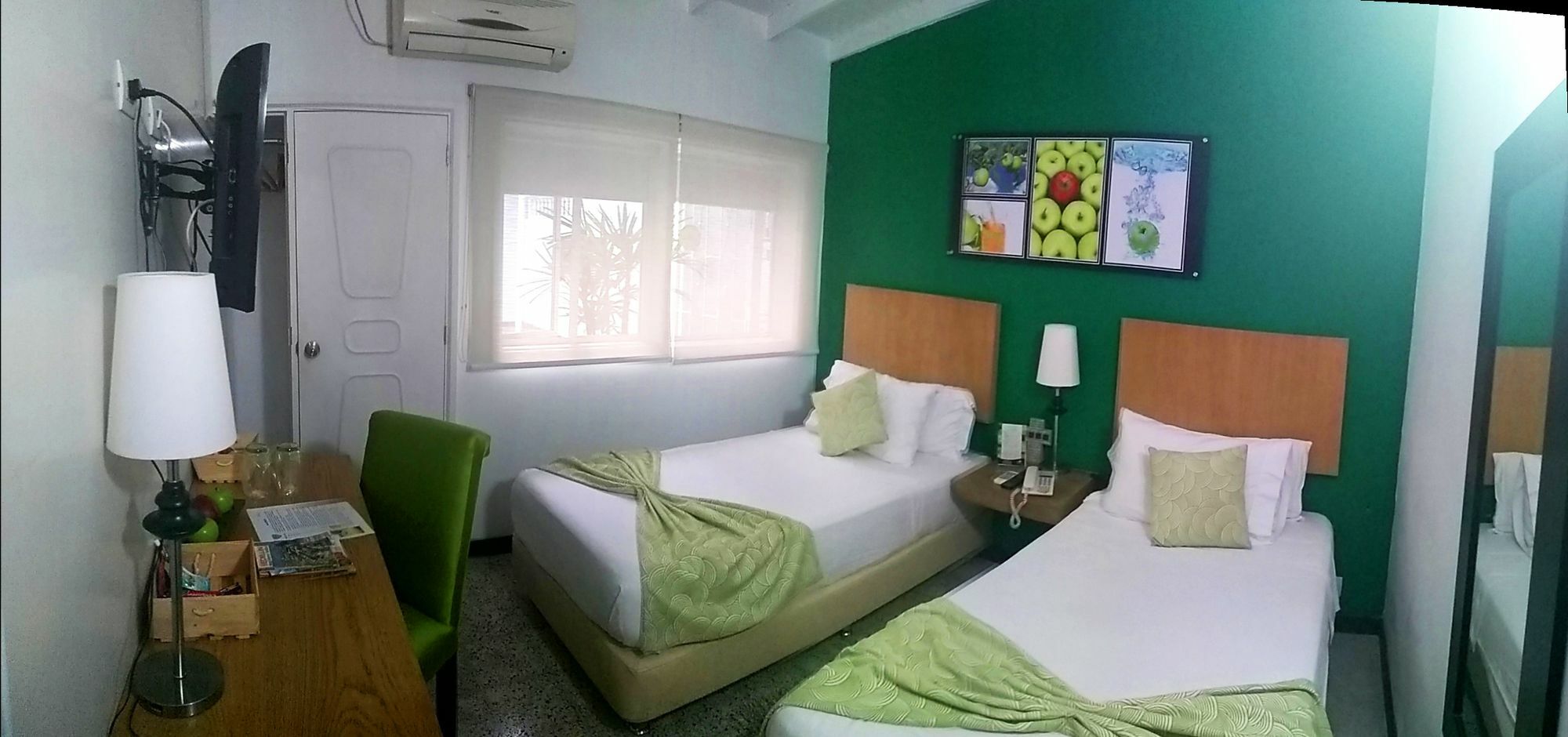 Hotel Aromax Del Campestre Medellin Bagian luar foto