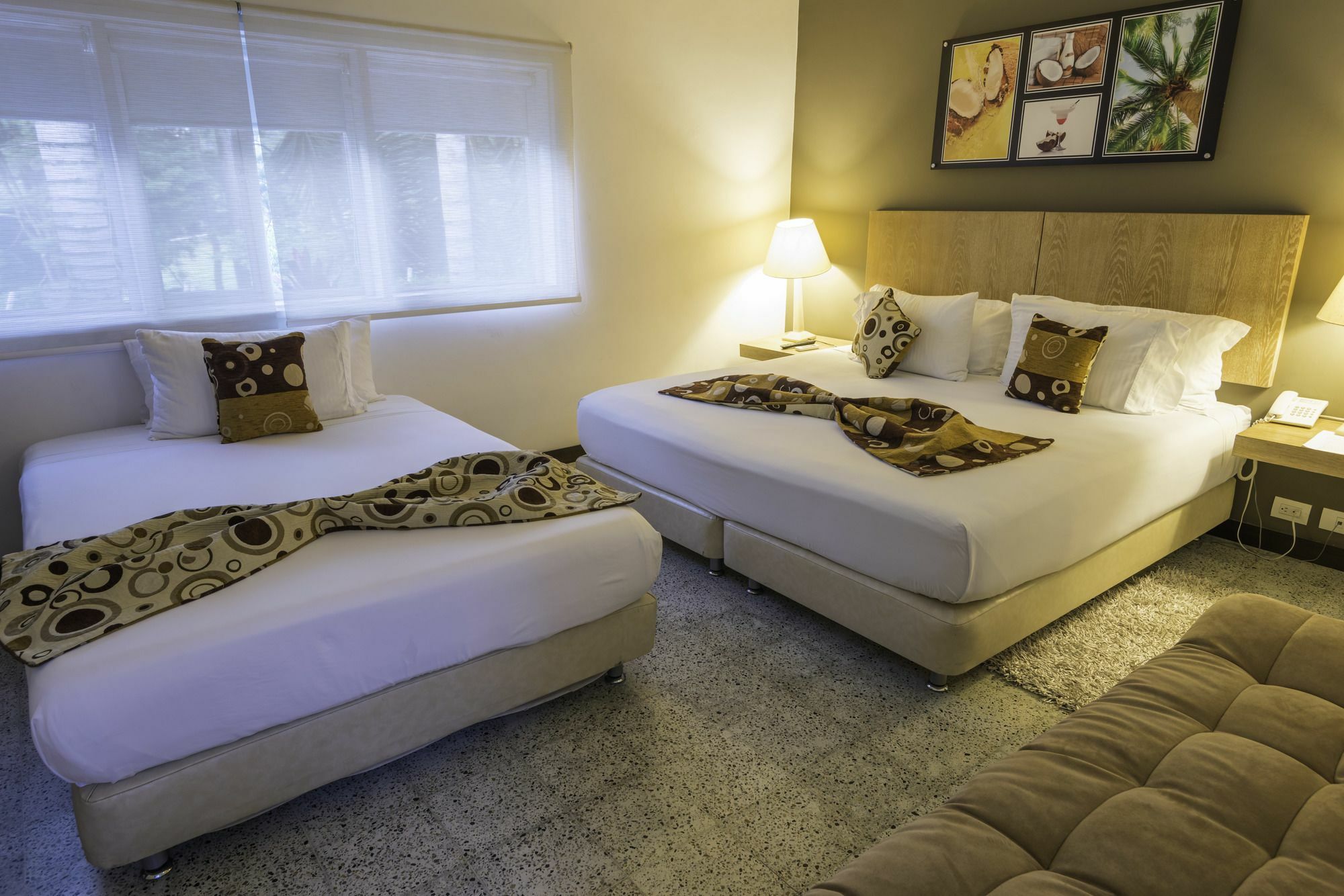 Hotel Aromax Del Campestre Medellin Bagian luar foto